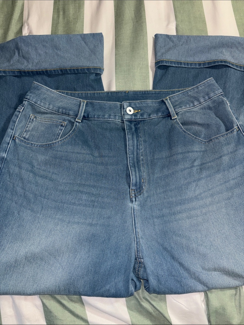 HALARA Light Blue Cuffed Women’s Jeans - Picture 2 of 7
